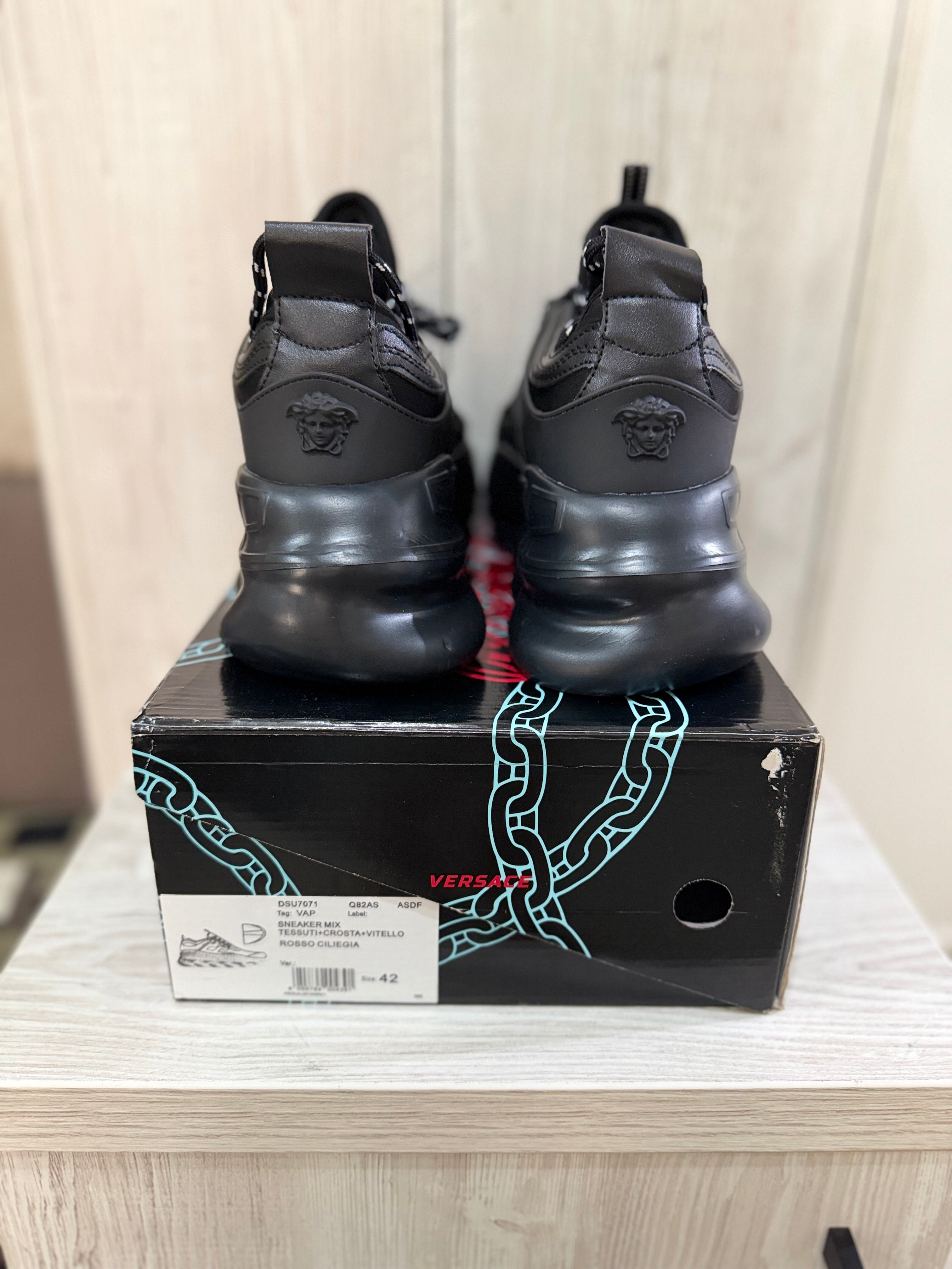 CHAIN REACTION Black