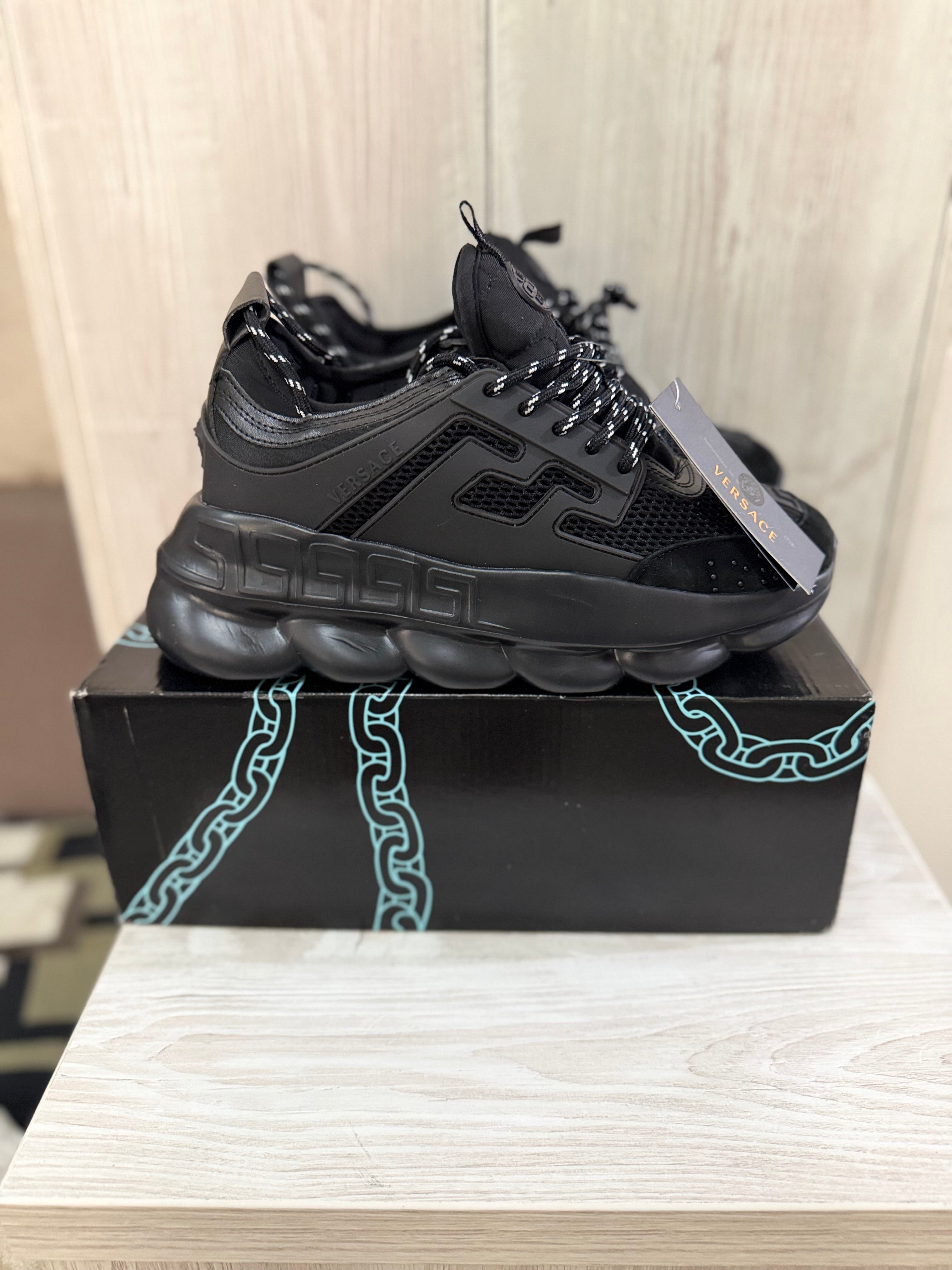 CHAIN REACTION Black